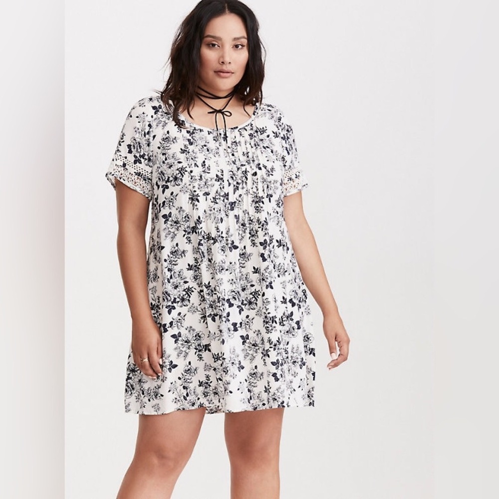 Torrid Floral Print Pintuck A-Line Dress
